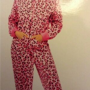 Pajamas! Pink & Black leopard hearts footed cozy perfect for sleepover or gift